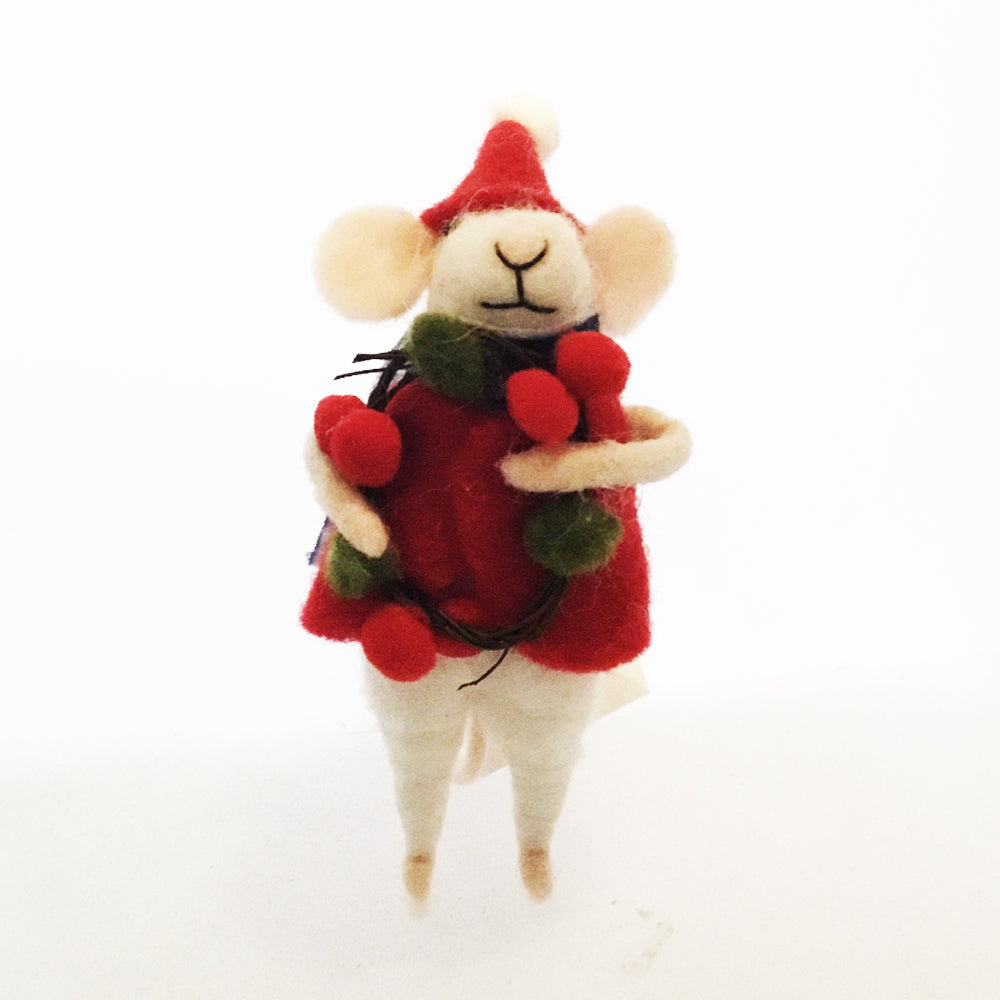 Christmas Mouse with Wreath