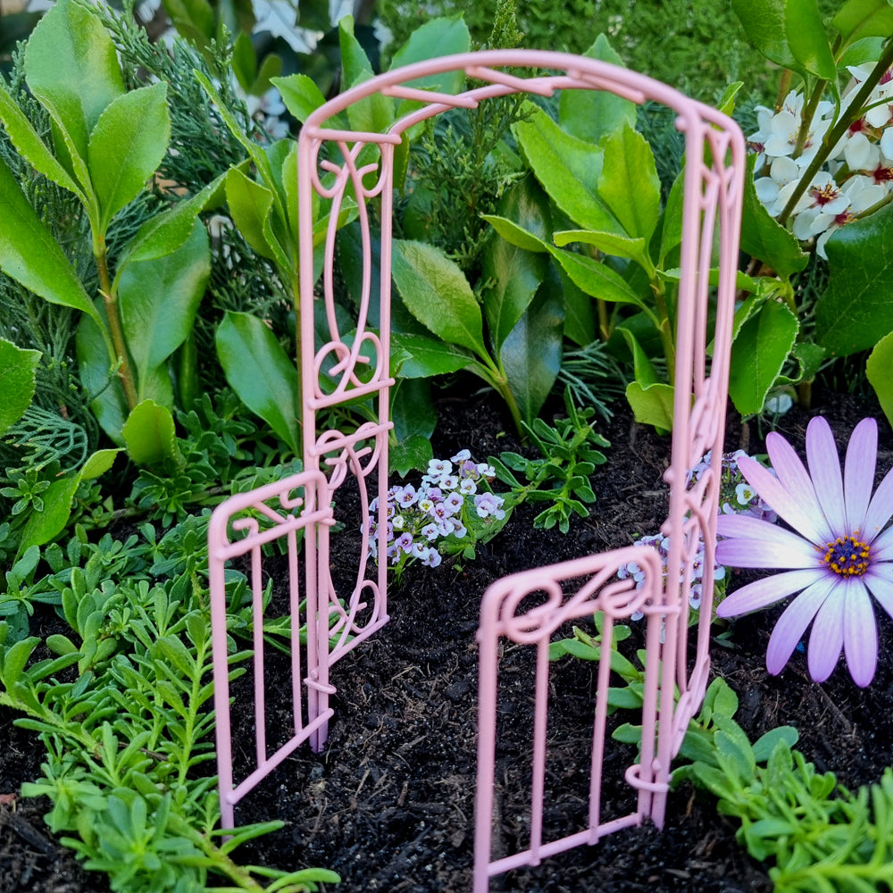 Metal Garden Arbour with Gate - Pink