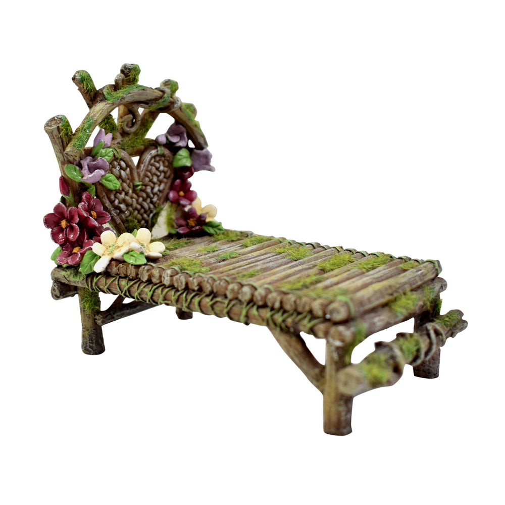 Moss &amp; Flowering Vine Chaise