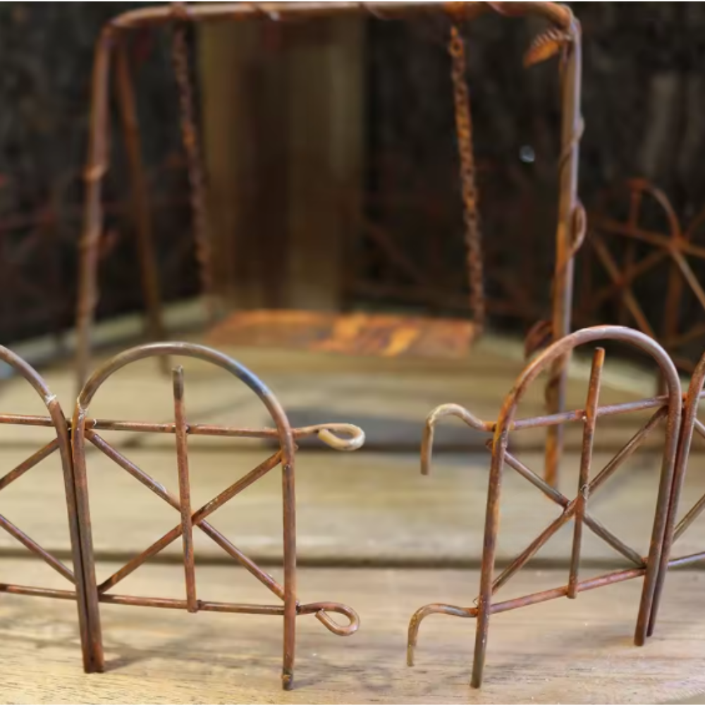 Rusty Fairy Garden Fence - 80cm