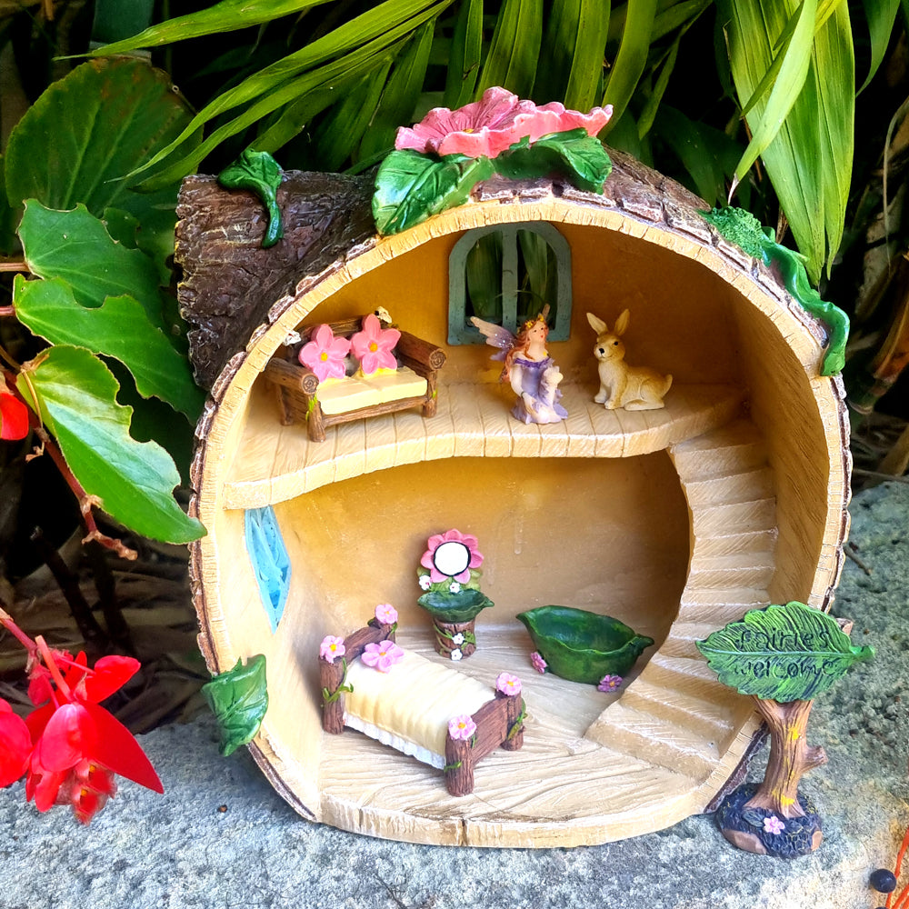 Two-Storey Log Cabin with Accessories